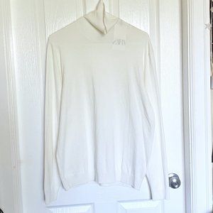 NWT Zara White Turtleneck Sweater